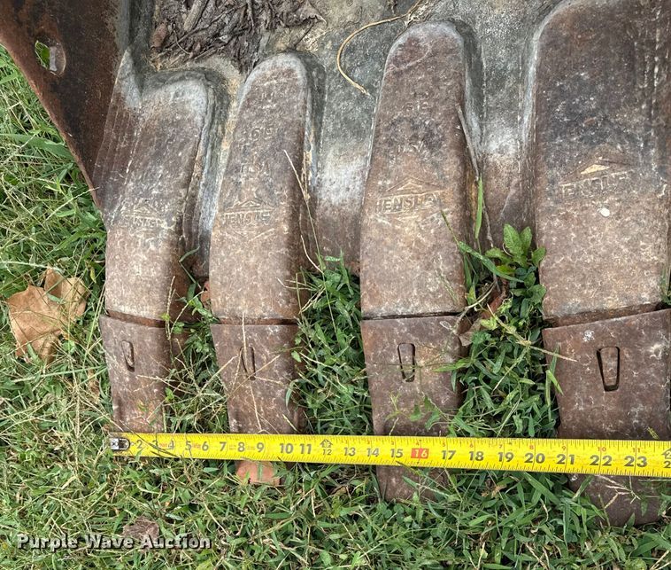 image for item ER0032 CP excavator bucket