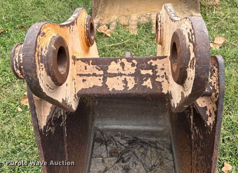 image for item ER0032 CP excavator bucket