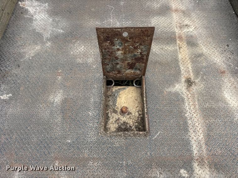 image for item ER0034 Flatbed