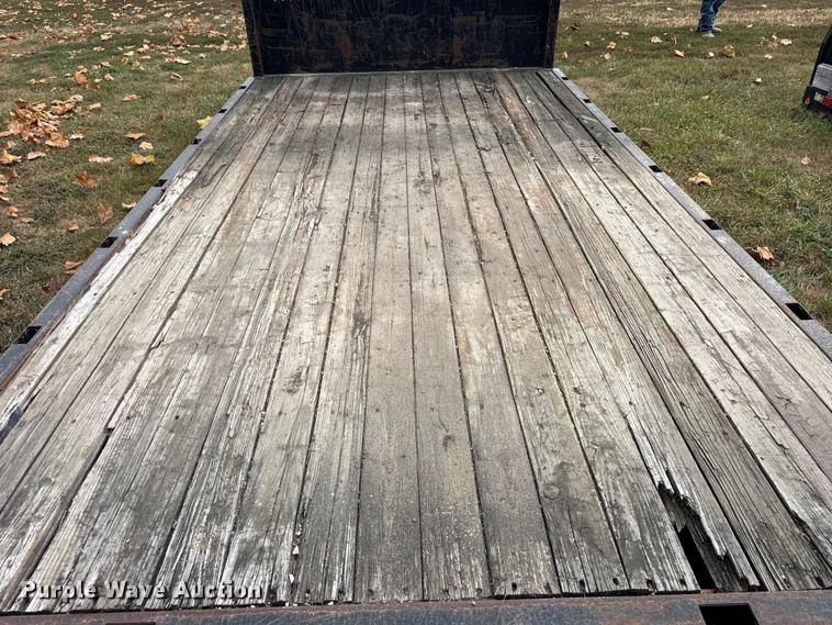 image for item ER0035 Knapheide PVMX143C flatbed