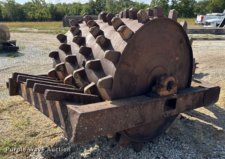 image for item ER0038 Pull type wedge foot roller