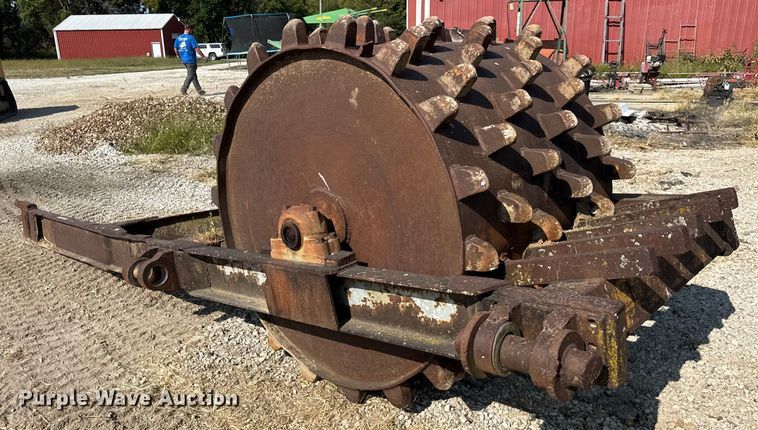 image for item ER0038 Pull type wedge foot roller