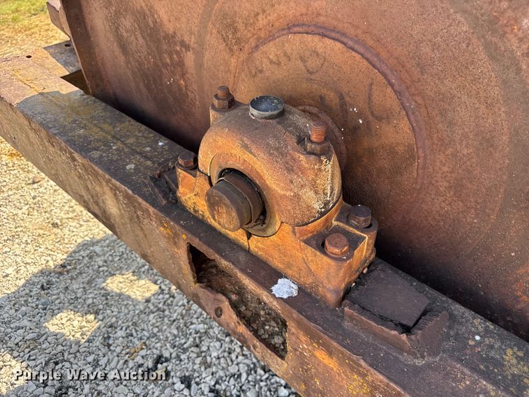 image for item ER0038 Pull type wedge foot roller