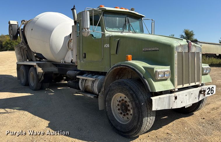 image for item ER0054 2005 Kenworth W900 ready mix truck