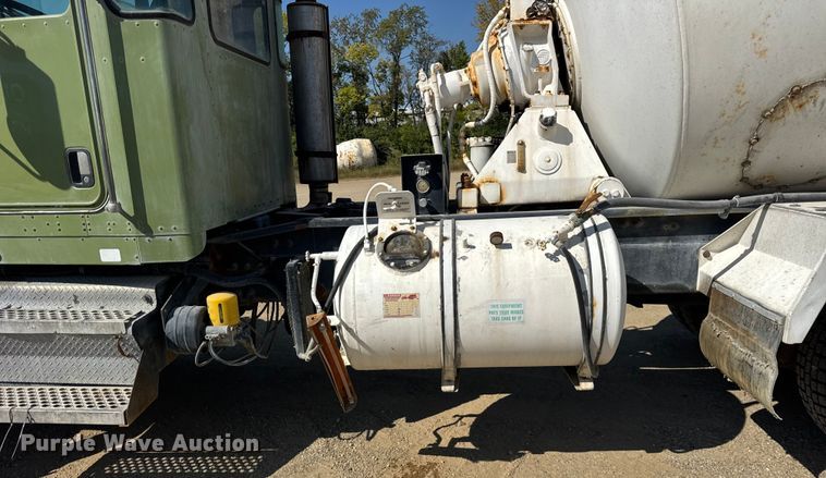 image for item ER0054 2005 Kenworth W900 ready mix truck