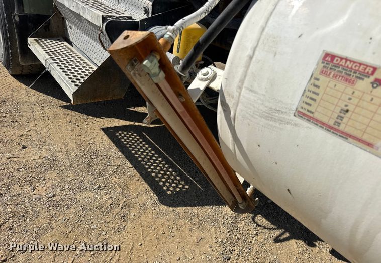 image for item ER0054 2005 Kenworth W900 ready mix truck