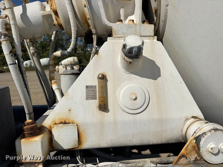 image for item ER0054 2005 Kenworth W900 ready mix truck