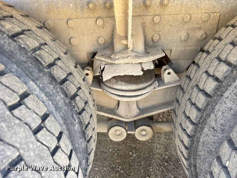 image for item ER0054 2005 Kenworth W900 ready mix truck