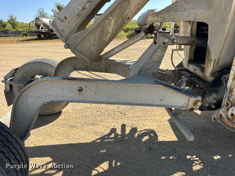 image for item ER0054 2005 Kenworth W900 ready mix truck