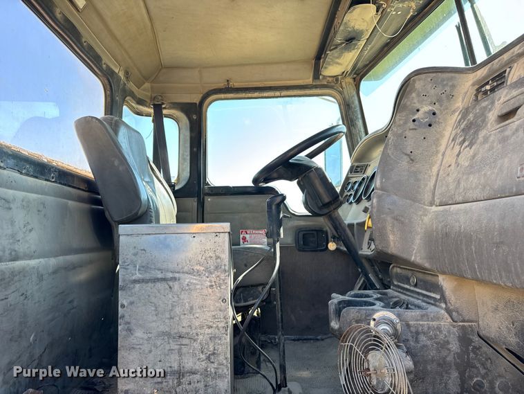 image for item ER0054 2005 Kenworth W900 ready mix truck