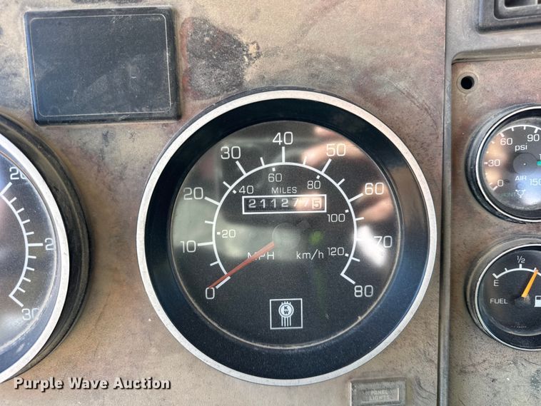 image for item ER0054 2005 Kenworth W900 ready mix truck