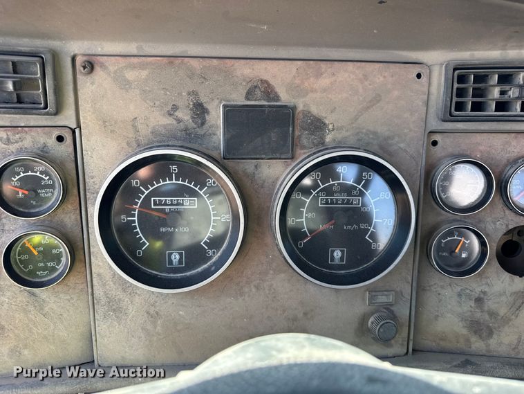 image for item ER0054 2005 Kenworth W900 ready mix truck