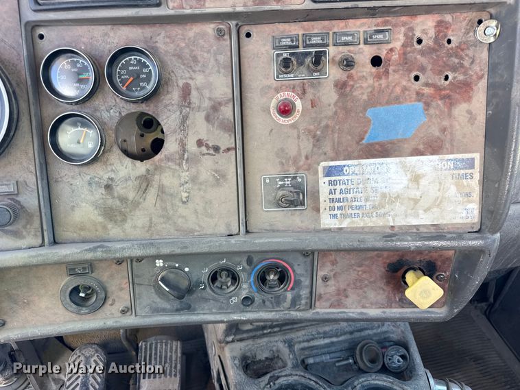 image for item ER0054 2005 Kenworth W900 ready mix truck