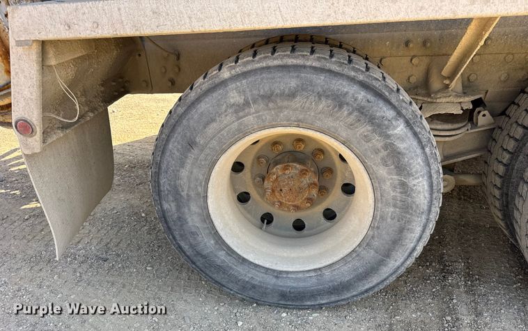 image for item ER0054 2005 Kenworth W900 ready mix truck