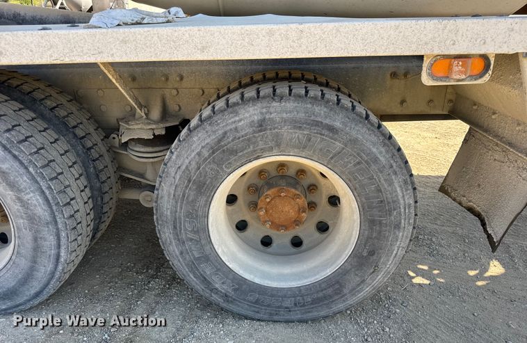 image for item ER0054 2005 Kenworth W900 ready mix truck