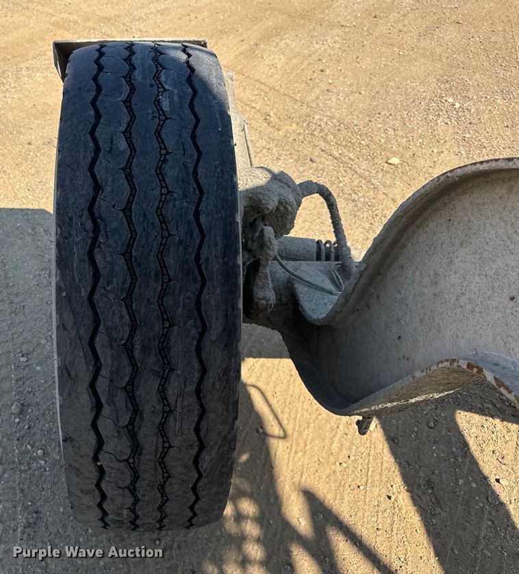 image for item ER0054 2005 Kenworth W900 ready mix truck