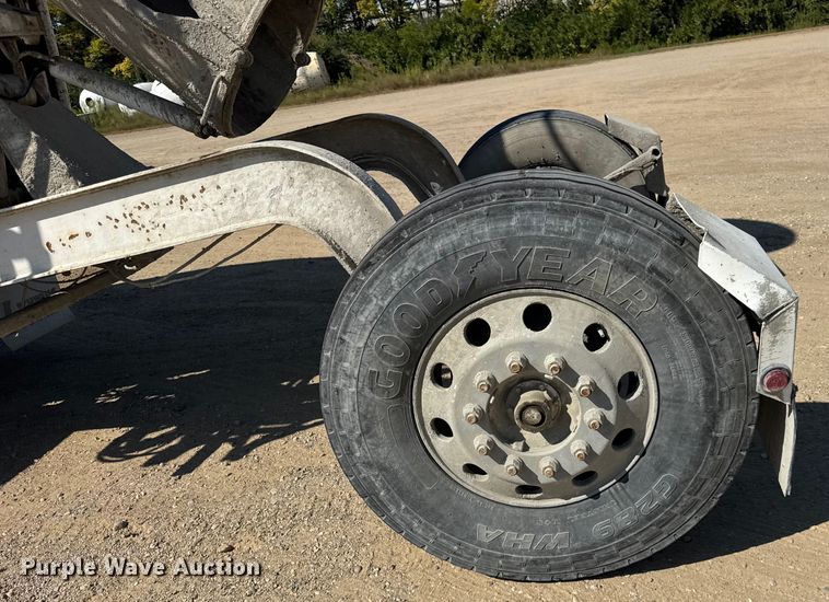 image for item ER0054 2005 Kenworth W900 ready mix truck