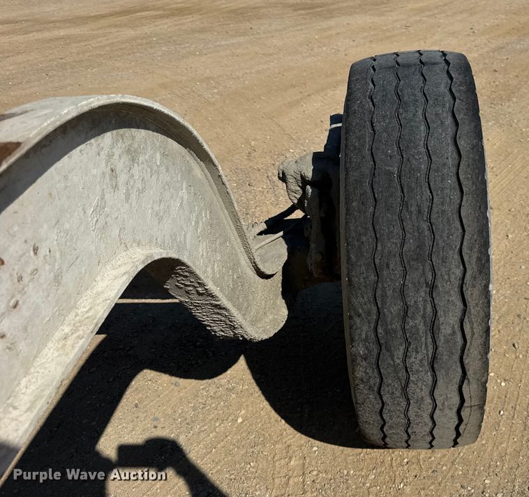 image for item ER0054 2005 Kenworth W900 ready mix truck