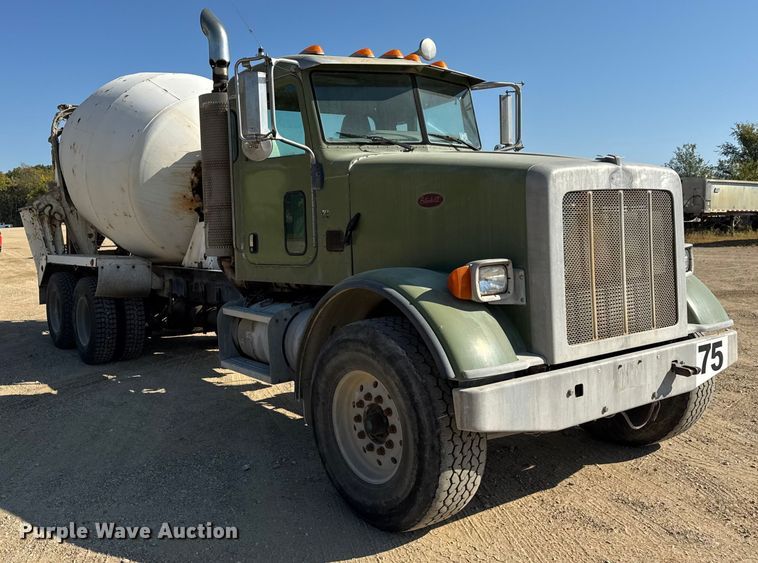 image for item ER0056 2011 Peterbilt 365 ready mix truck