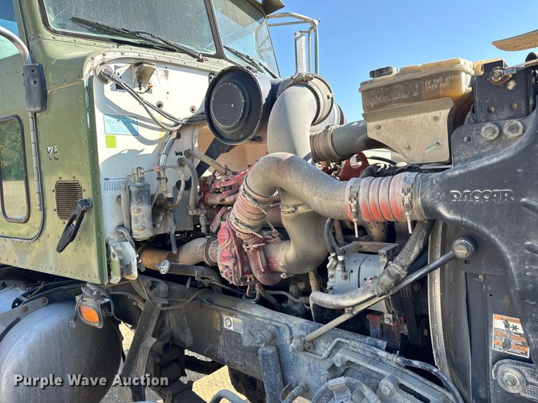 image for item ER0056 2011 Peterbilt 365 ready mix truck