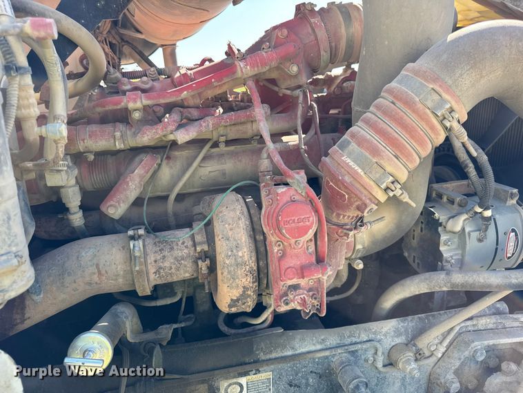 image for item ER0056 2011 Peterbilt 365 ready mix truck