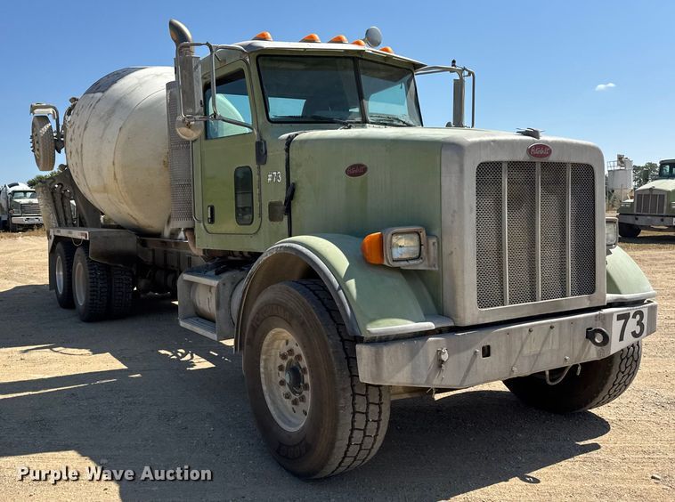 image for item ER0059 2011 Peterbilt 365 ready mix truck