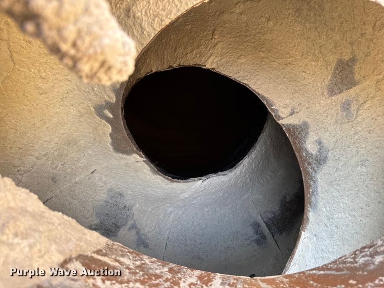 image for item ER0059 2011 Peterbilt 365 ready mix truck