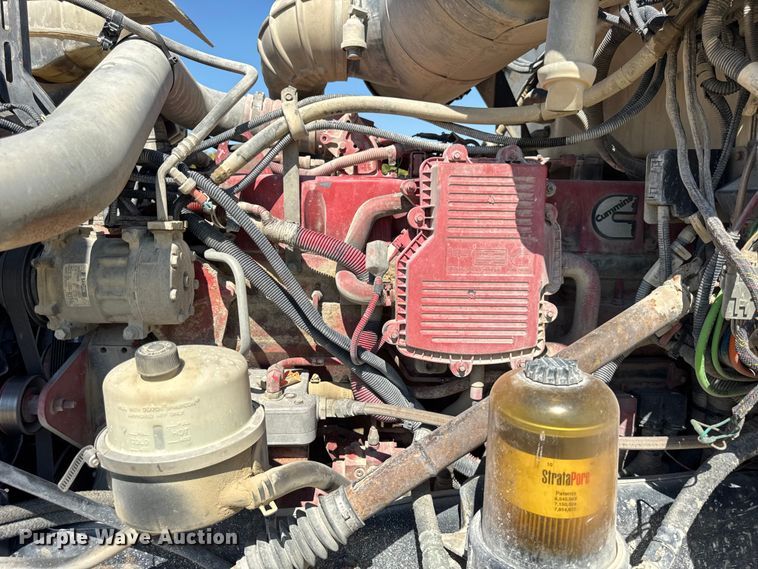 image for item ER0059 2011 Peterbilt 365 ready mix truck