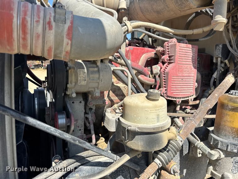 image for item ER0059 2011 Peterbilt 365 ready mix truck