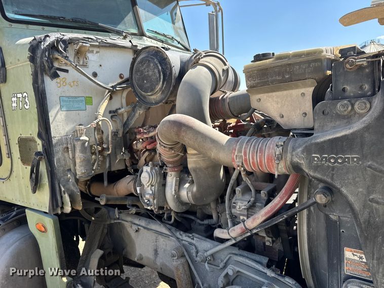 image for item ER0059 2011 Peterbilt 365 ready mix truck