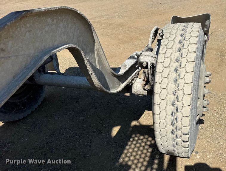 image for item ER0059 2011 Peterbilt 365 ready mix truck