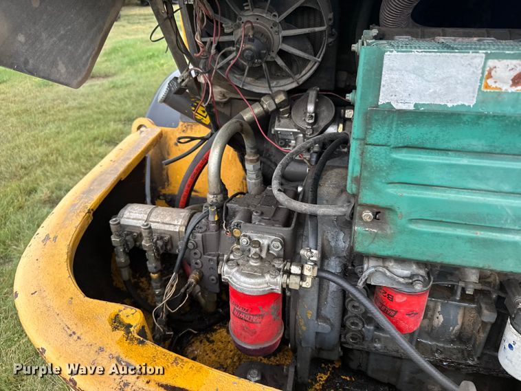 image for item ER2356 2006 Volvo L25B-P wheel loader