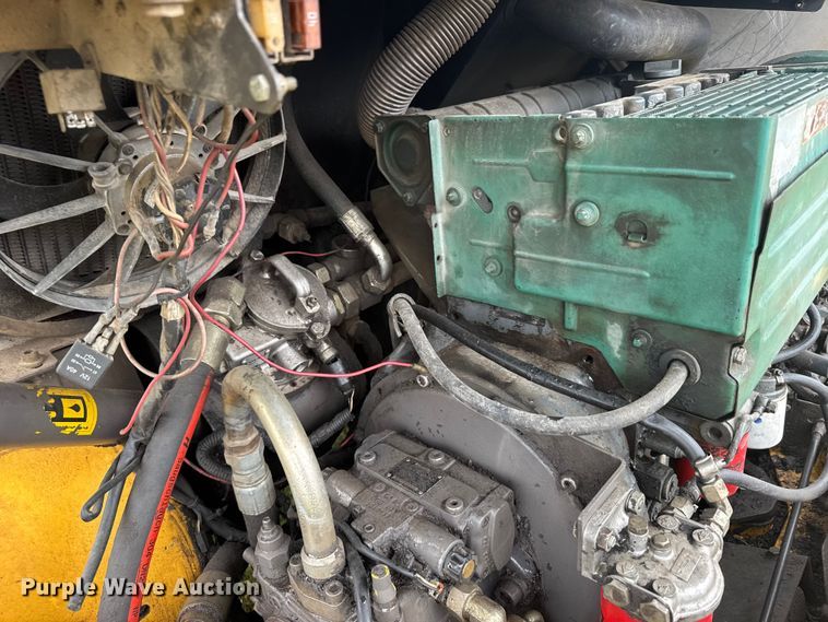 image for item ER2356 2006 Volvo L25B-P wheel loader