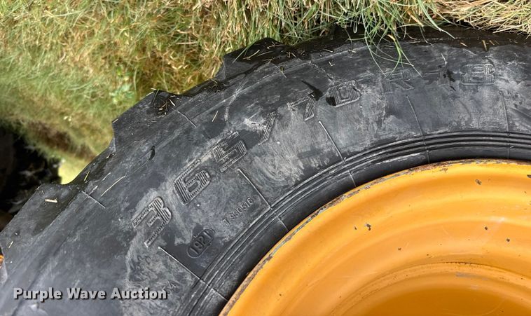 image for item ER2356 2006 Volvo L25B-P wheel loader