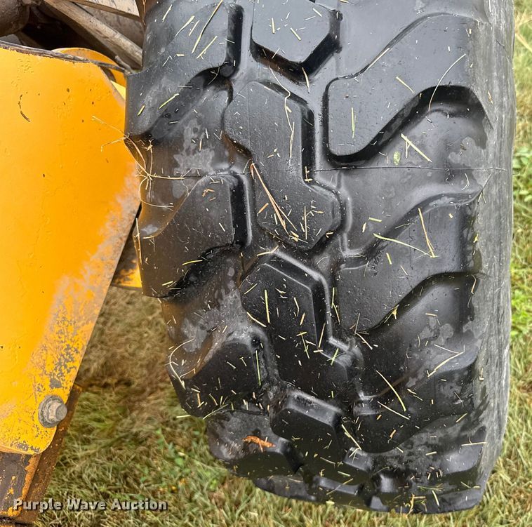 image for item ER2356 2006 Volvo L25B-P wheel loader