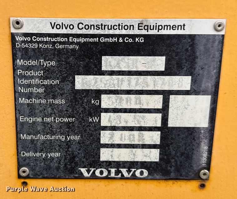 image for item ER2356 2006 Volvo L25B-P wheel loader