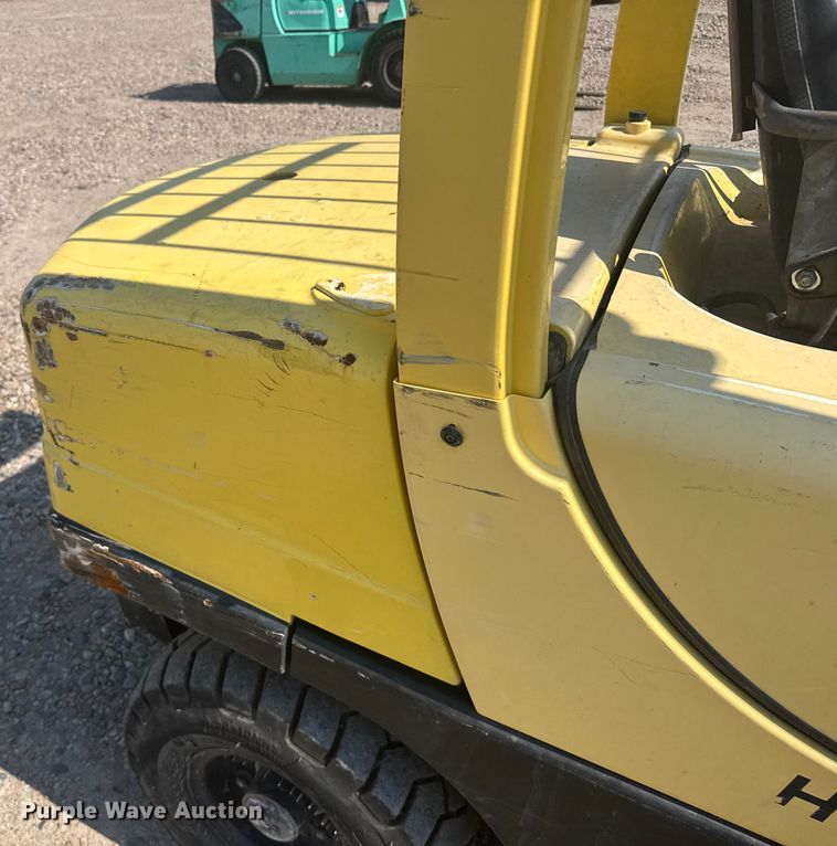 image for item ER2381 2014 Hyster 70 forklift