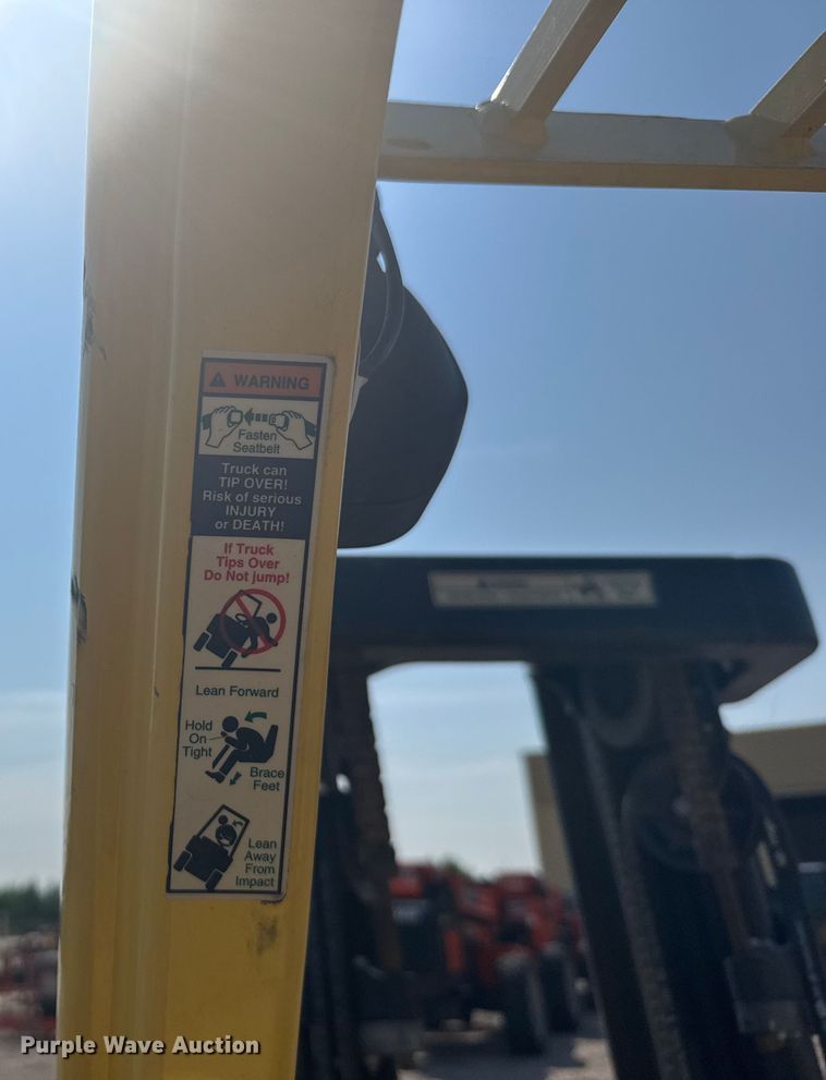 image for item ER2381 2014 Hyster 70 forklift