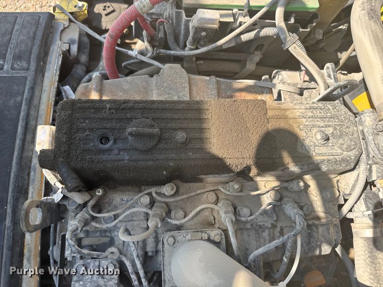 image for item ER2381 2014 Hyster 70 forklift