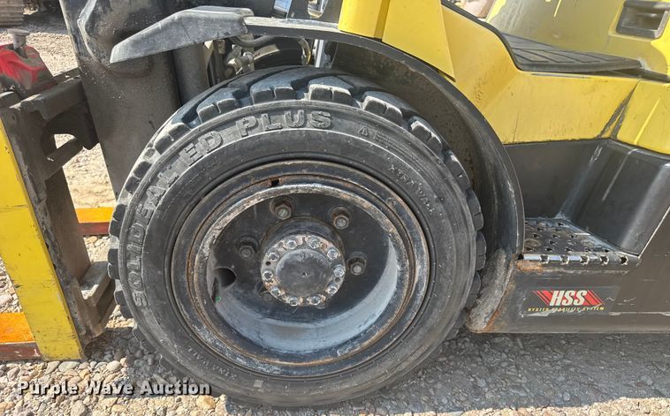 image for item ER2381 2014 Hyster 70 forklift