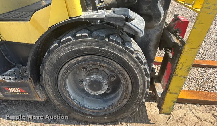 image for item ER2381 2014 Hyster 70 forklift
