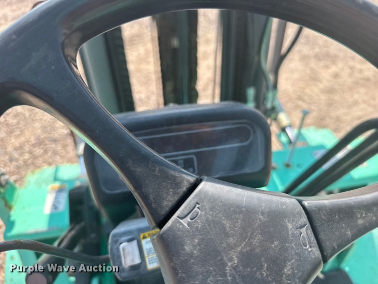 image for item ER2382 2001 Mitsubishi FG30K forklift