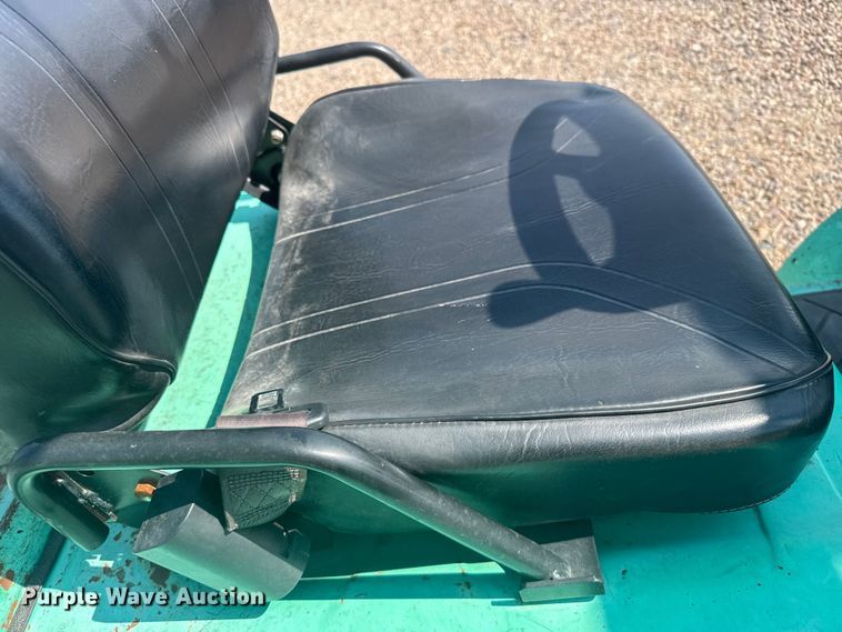 image for item ER2382 2001 Mitsubishi FG30K forklift