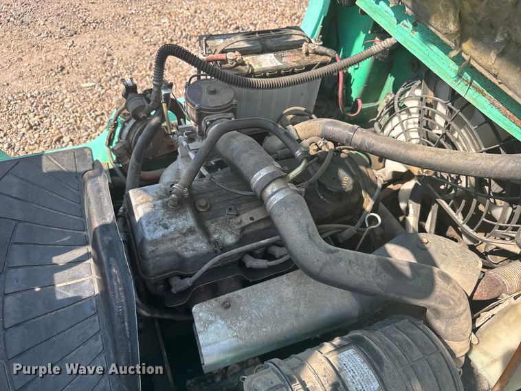 image for item ER2382 2001 Mitsubishi FG30K forklift