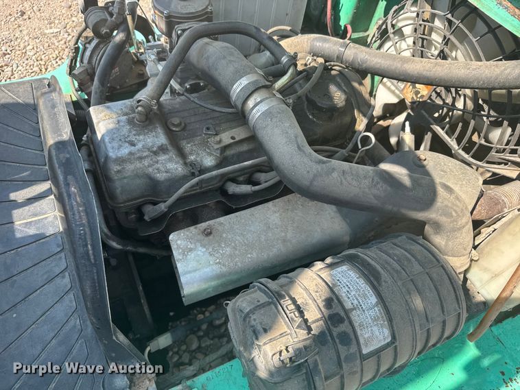 image for item ER2382 2001 Mitsubishi FG30K forklift