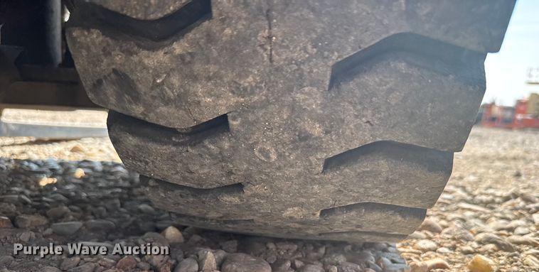 image for item ER2382 2001 Mitsubishi FG30K forklift