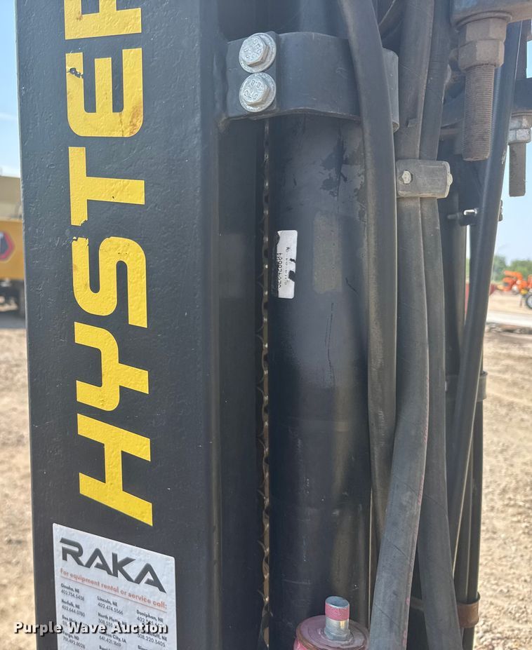 image for item ER2383 2010 Hyster 120 forklift