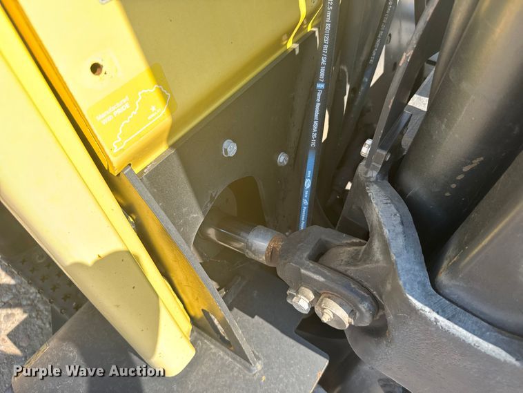 image for item ER2383 2010 Hyster 120 forklift
