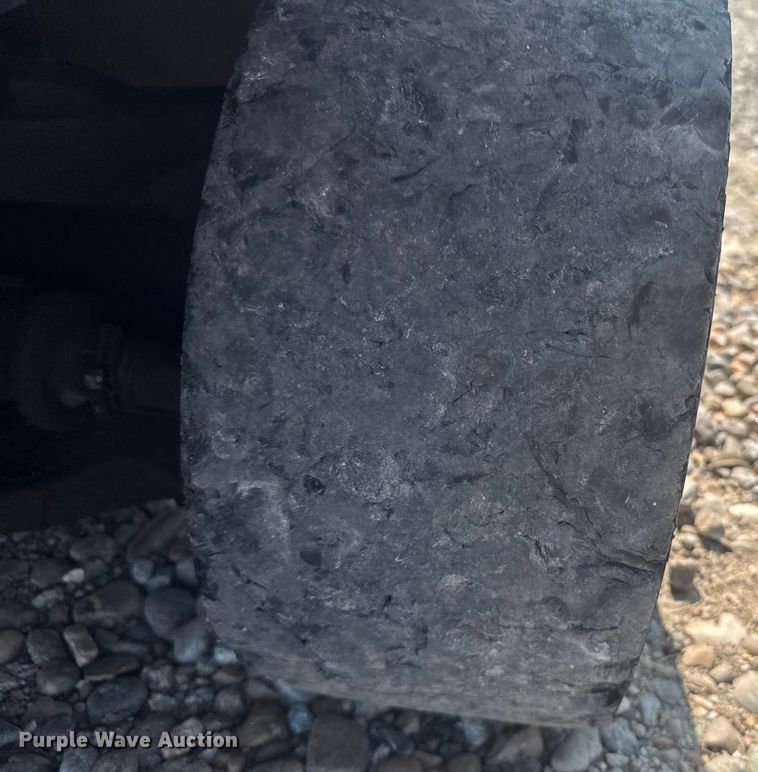 image for item ER2383 2010 Hyster 120 forklift