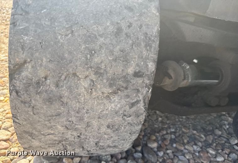 image for item ER2383 2010 Hyster 120 forklift